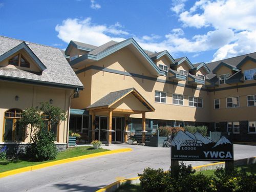 Ywca Banff Hotel Exterior photo